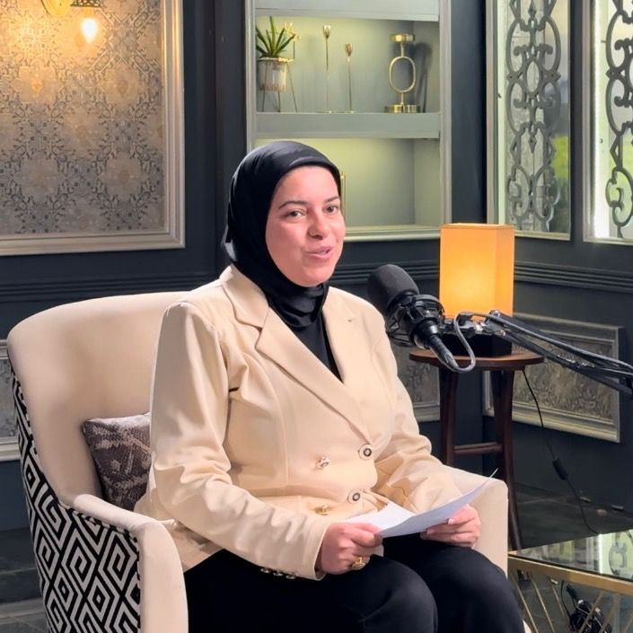 المذيعة خلود سعودي